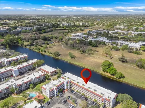 3551 Inverrary Drive Lauderhill FL 33319