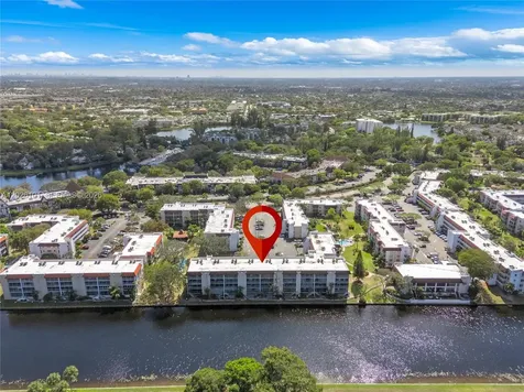 3551 Inverrary Drive Lauderhill FL 33319