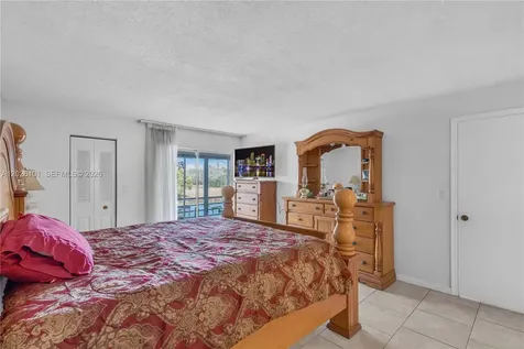 3551 Inverrary Drive Lauderhill FL 33319
