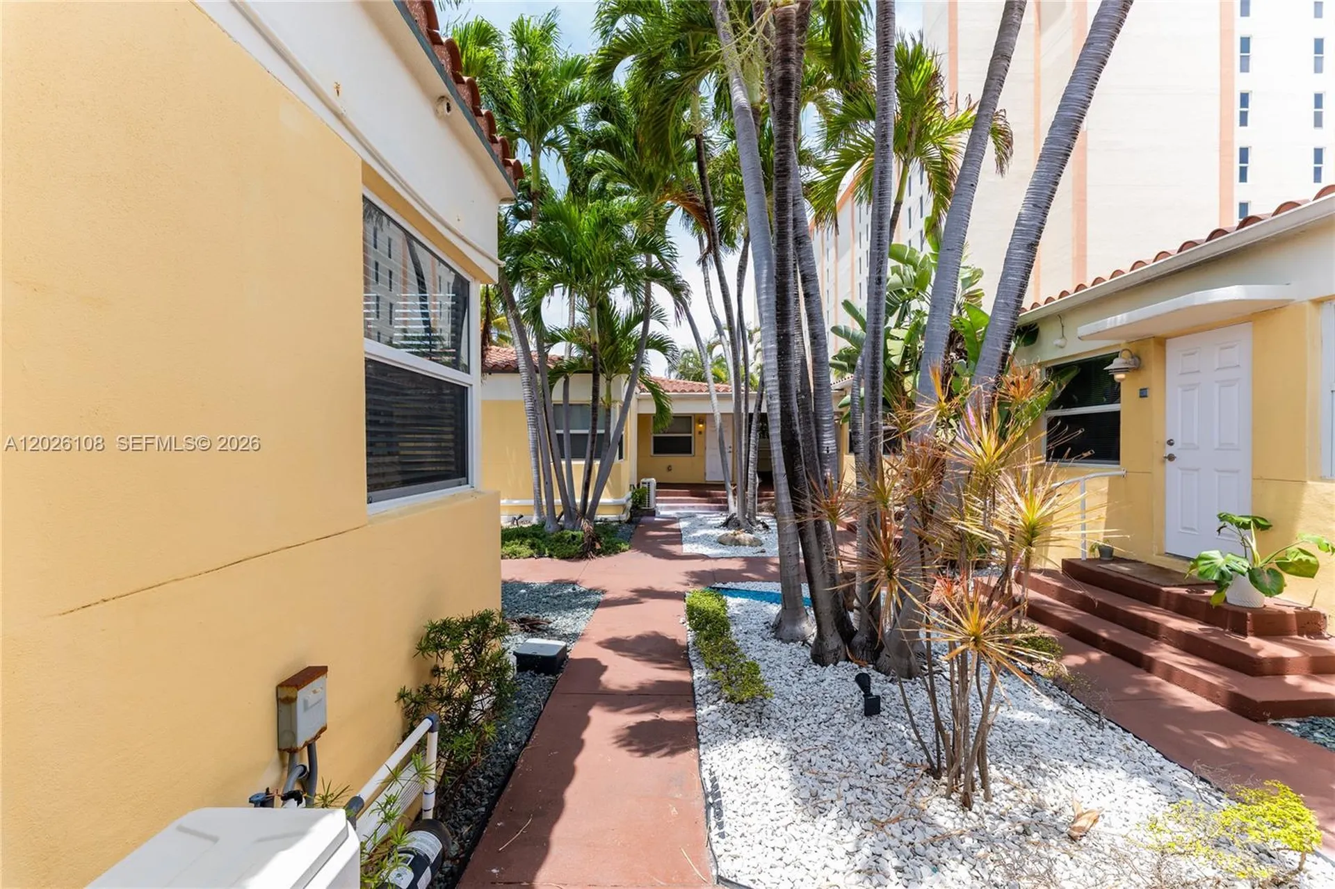 335 Georgia Street Hollywood FL 33019
