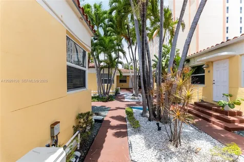 335 Georgia Street Hollywood FL 33019