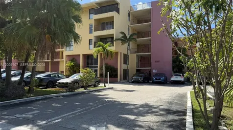 8775 Park Boulevard Miami FL 33172