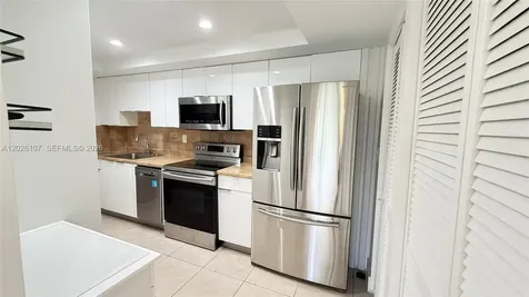 8775 Park Boulevard Miami FL 33172