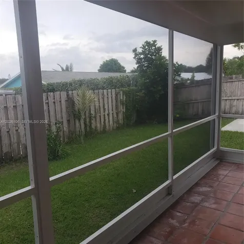 9051 SE Eagle Avenue Hobe Sound FL 33455