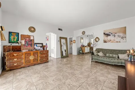 1460 West Avenue Miami Beach FL 33139