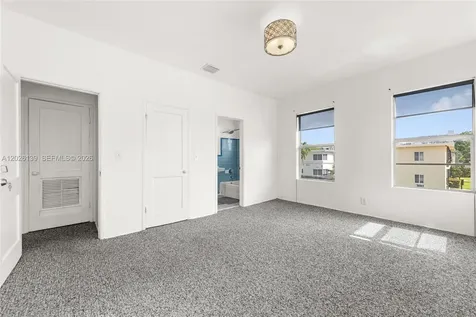 1460 West Avenue Miami Beach FL 33139