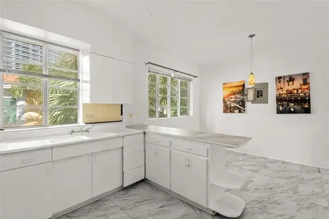 1460 West Avenue Miami Beach FL 33139