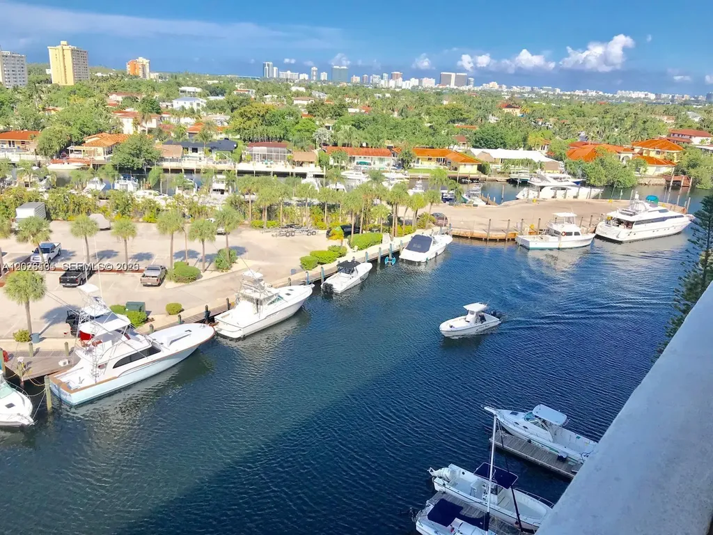 13155 Ixora Court North Miami FL 33181