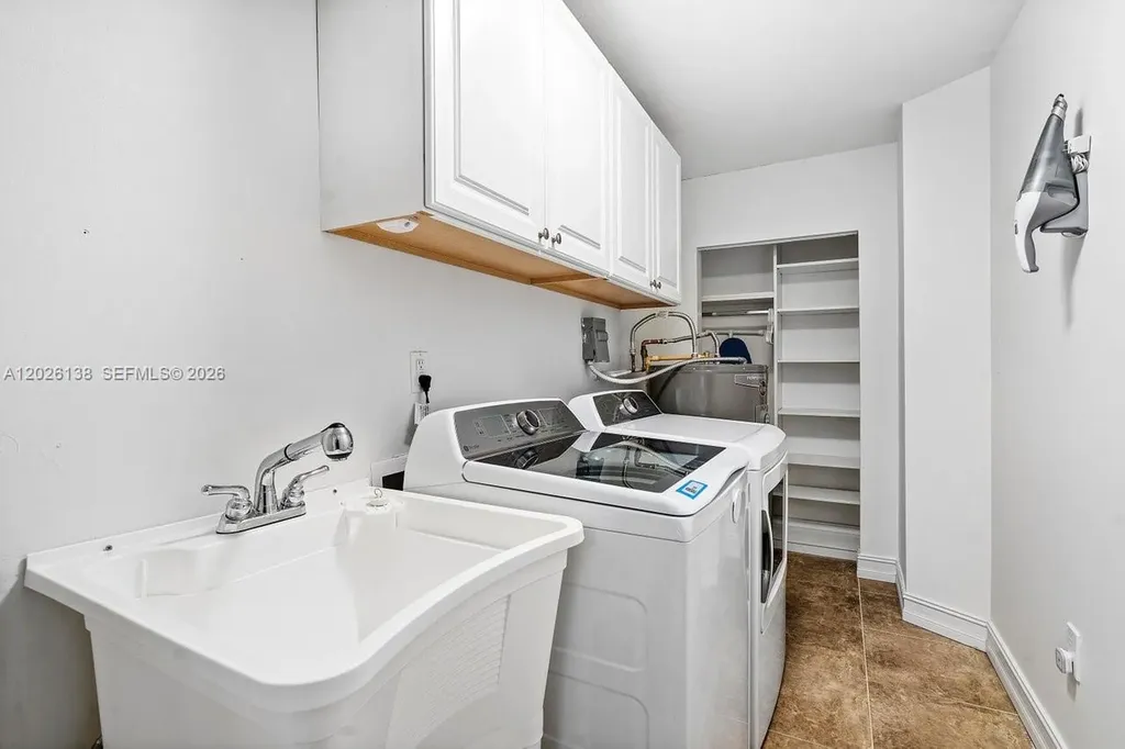 2010 NE 57th Street Fort Lauderdale FL 33308