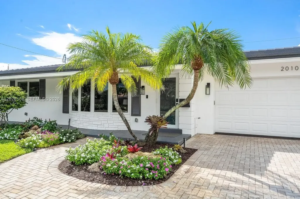 2010 NE 57th Street Fort Lauderdale FL 33308