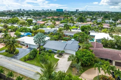 2010 NE 57th Street Fort Lauderdale FL 33308