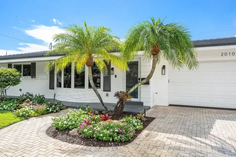 2010 NE 57th Street Fort Lauderdale FL 33308