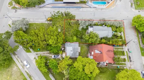 1246 NW 9th Avenue Miami FL 33136
