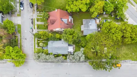 1246 NW 9th Avenue Miami FL 33136