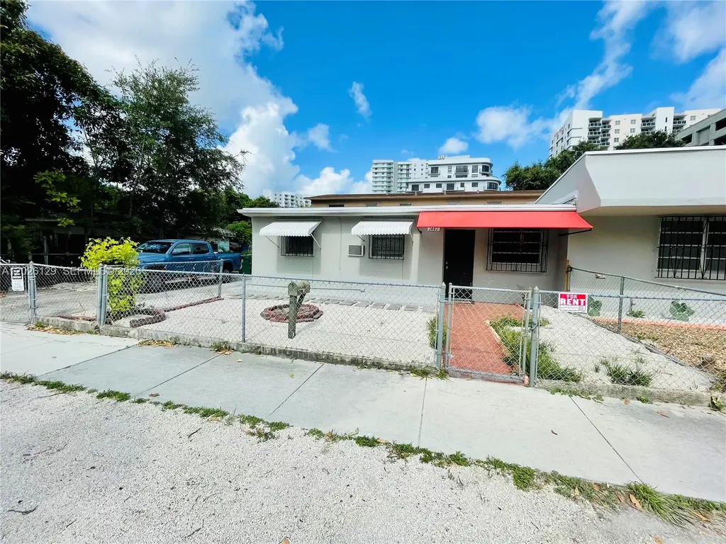 1445 NW 16th Avenue Miami FL 33125