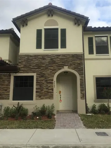 9307 W 33rd Way Hialeah FL 33018