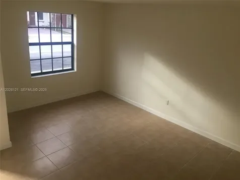 9307 W 33rd Way Hialeah FL 33018