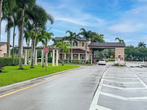 419 SW 147th Avenue Pembroke Pines FL 33027