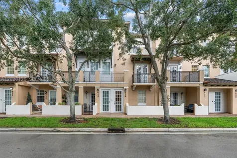 419 SW 147th Avenue Pembroke Pines FL 33027