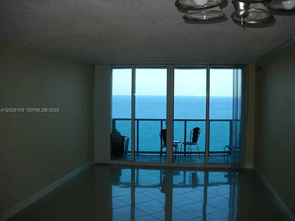2501 S Ocean Drive Hollywood FL 33019