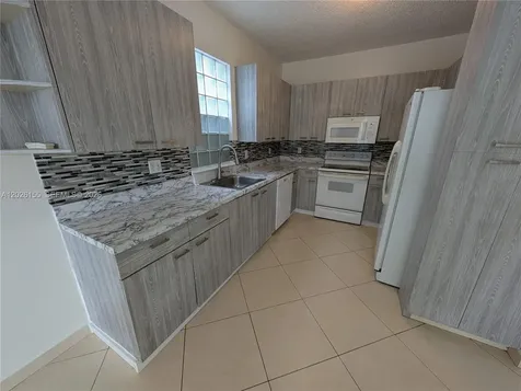15320 NW 6th Court Pembroke Pines FL 33028