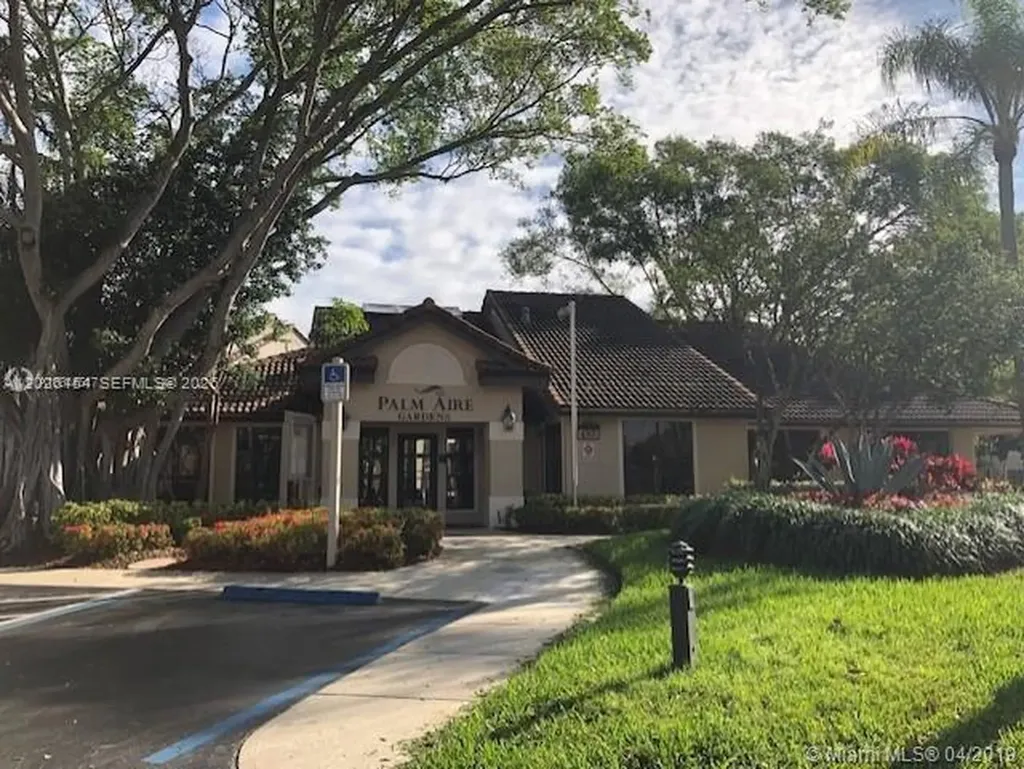 4261 W Mcnab Road Pompano Beach FL 33069
