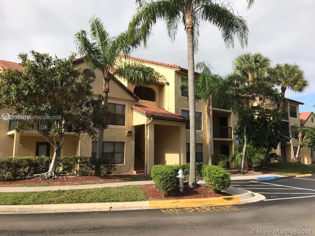 4261 W Mcnab Road Pompano Beach FL 33069