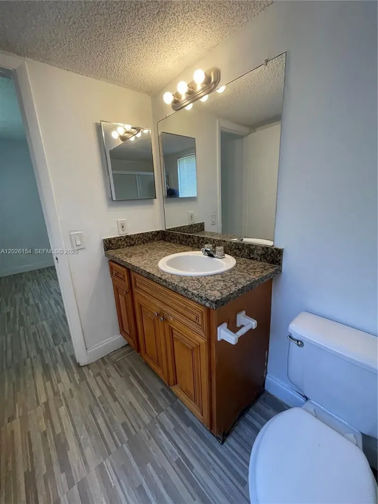 4261 W Mcnab Road Pompano Beach FL 33069