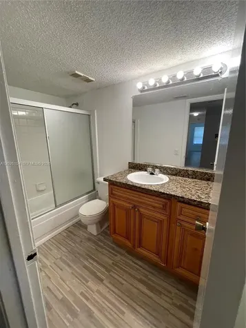4261 W Mcnab Road Pompano Beach FL 33069