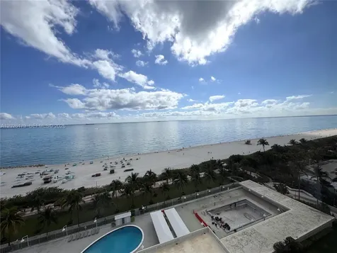 2899 Collins Avenue Miami Beach FL 33140