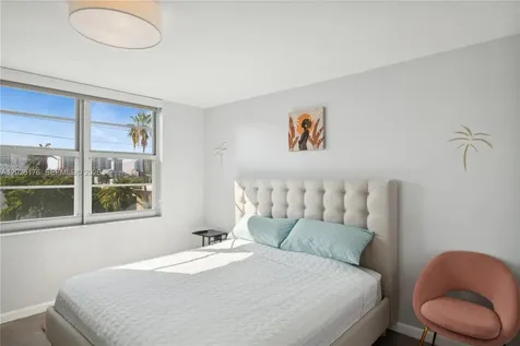 1020 Meridian Avenue Miami Beach FL 33139