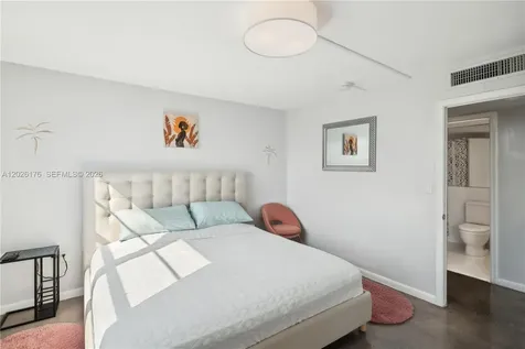 1020 Meridian Avenue Miami Beach FL 33139