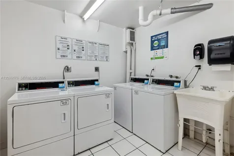 1020 Meridian Avenue Miami Beach FL 33139