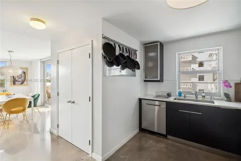 1020 Meridian Avenue Miami Beach FL 33139