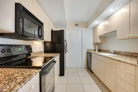 6917 Collins Avenue Miami Beach FL 33141