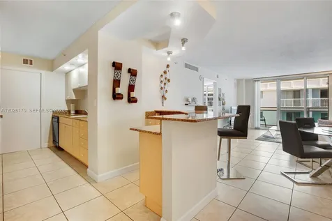 6917 Collins Avenue Miami Beach FL 33141