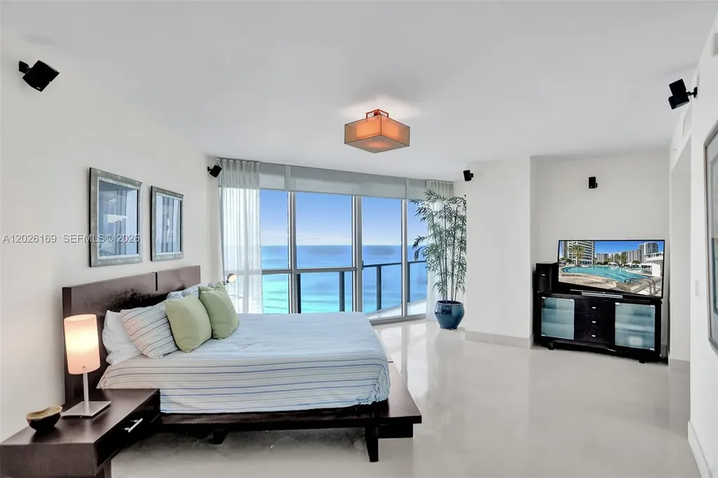 3101 S Ocean Drive Hollywood FL 33019