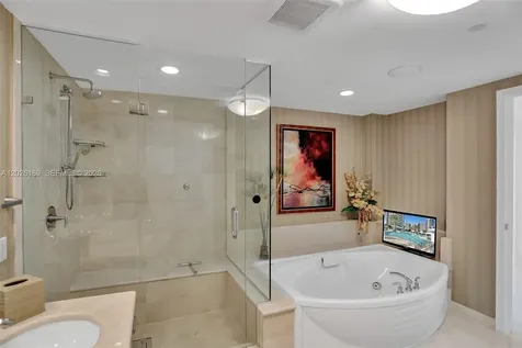 3101 S Ocean Drive Hollywood FL 33019