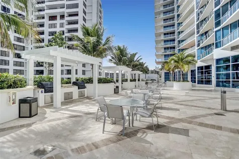3101 S Ocean Drive Hollywood FL 33019