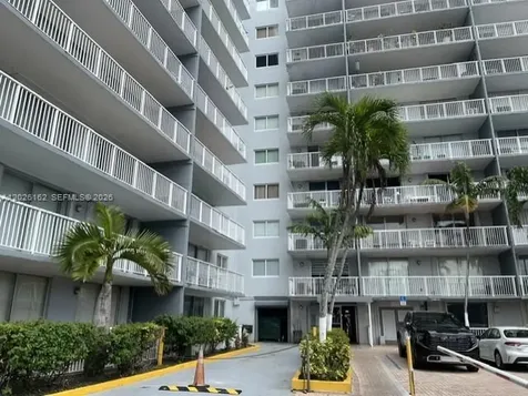 1800 NW 24th Avenue Miami FL 33125