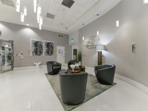 1200 Brickell Bay Drive Miami FL 33131