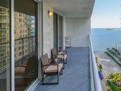 1200 Brickell Bay Drive Miami FL 33131