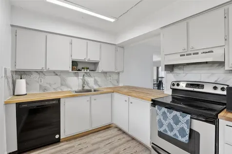 7020 Nova Drive Davie FL 33317