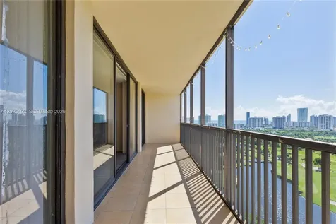 20379 W Country Club Drive Aventura FL 33180