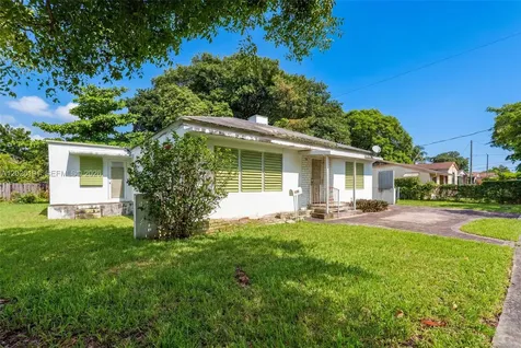 1279 NW 41st Street Miami FL 33142