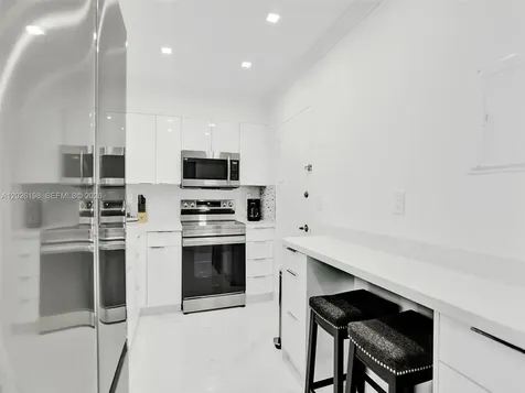 2501 S Ocean Drive Hollywood FL 33019
