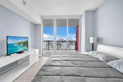 2602 E E Halladale Hallandale Beach FL 33009