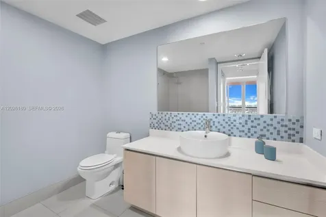 2602 E E Halladale Hallandale Beach FL 33009
