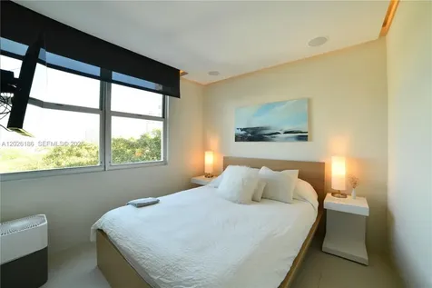 3 Island Avenue Miami Beach FL 33139