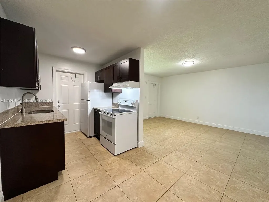2900 NE 17th Avenue Pompano Beach FL 33064